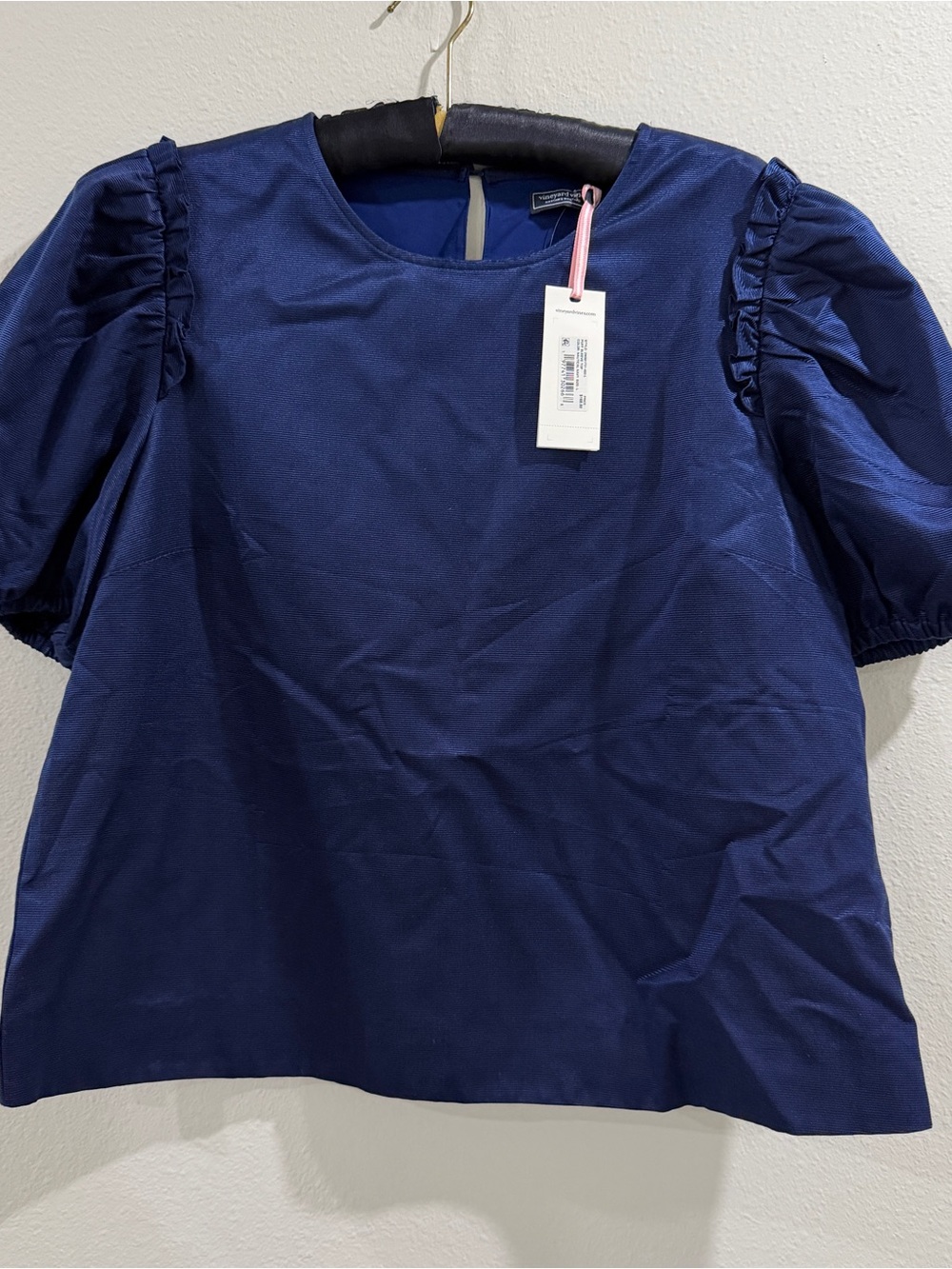 NWT Vineyard Vines Women’s Navy Puff Sleeve Top- large